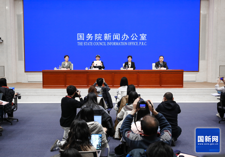 国务院新闻办“中国经济高质量发展成效”系列发布会:介绍“大力推进新型工业化 推动经济高质量发展”有关情况(图1) 国务院新闻办“中国经济高质量发展成效”系列发布会:介绍“大力推进新型工业化 推动经济高质量发展”有关情况(图1)