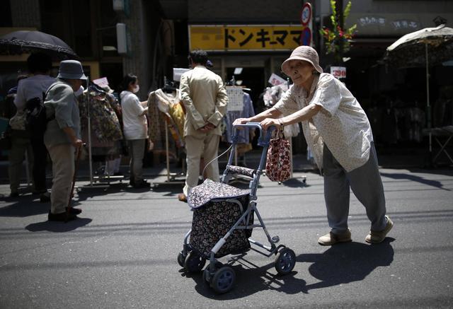 中日韩2024年新生儿差距:日本跌破70万韩国24万中国多少?(图3) 中日韩2024年新生儿差距:日本跌破70万韩国24万中国多少?(图3)